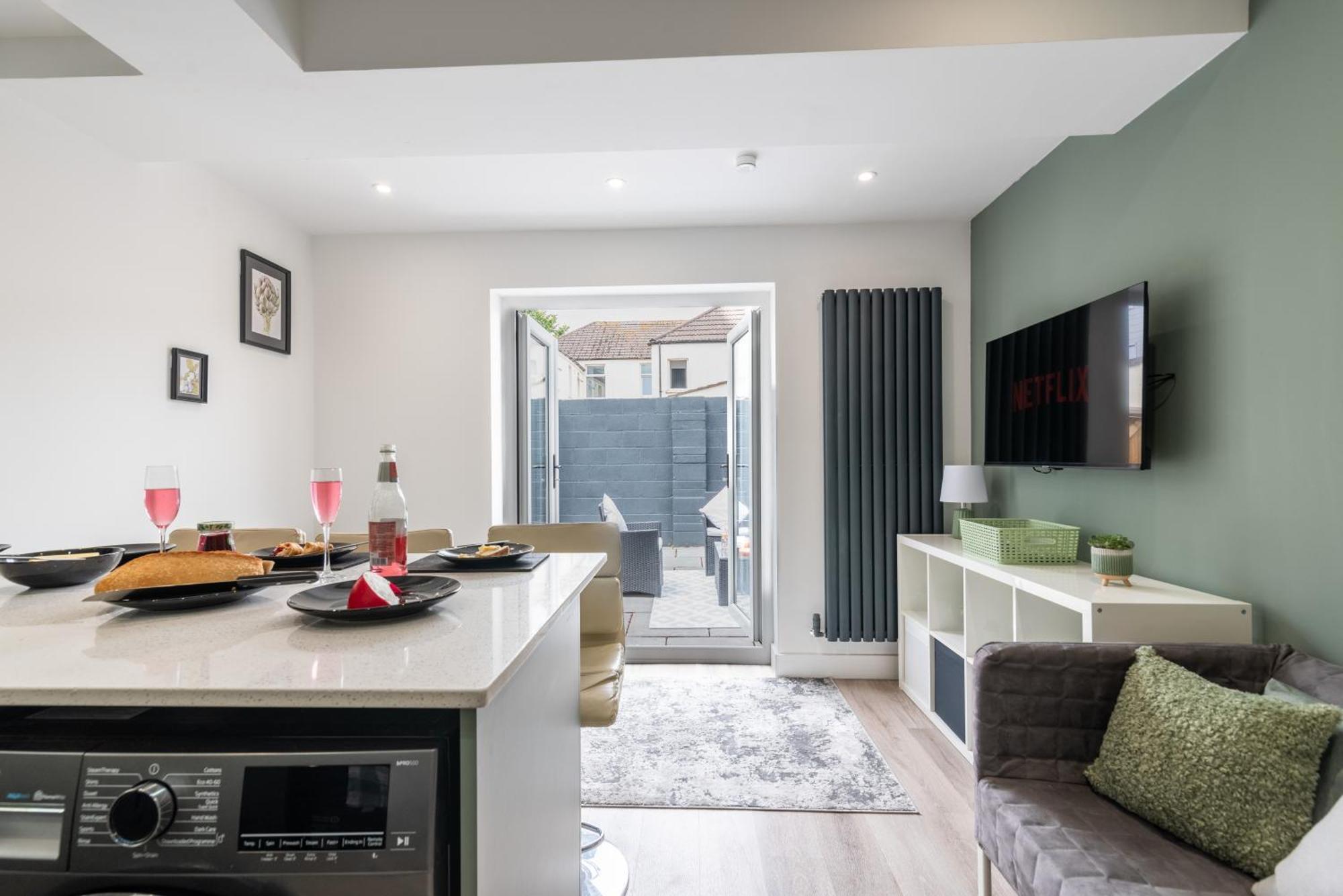 Luxury Apartments In Cardiff City Centre Extérieur photo